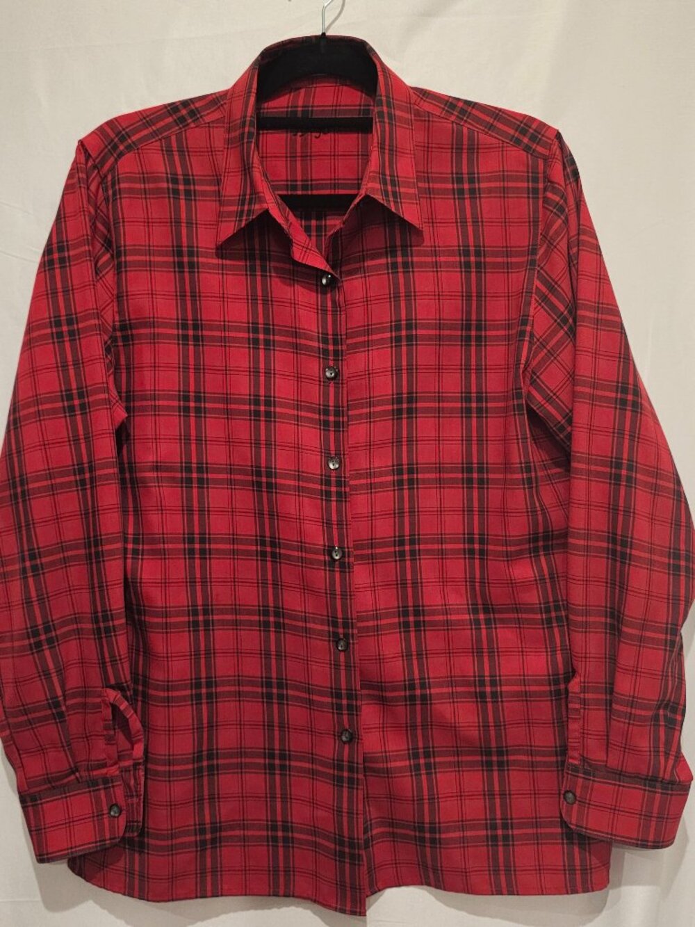 Foxcroft Women's Size 10 Black and Red Plaid Shirt Versatile Casual